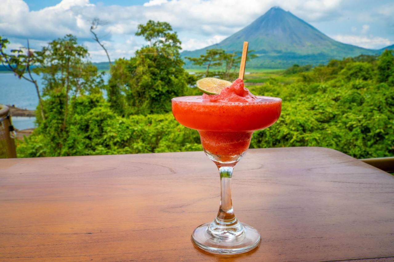 Villas Paradise Arenal Volcano Lake View El Castillo Exterior foto